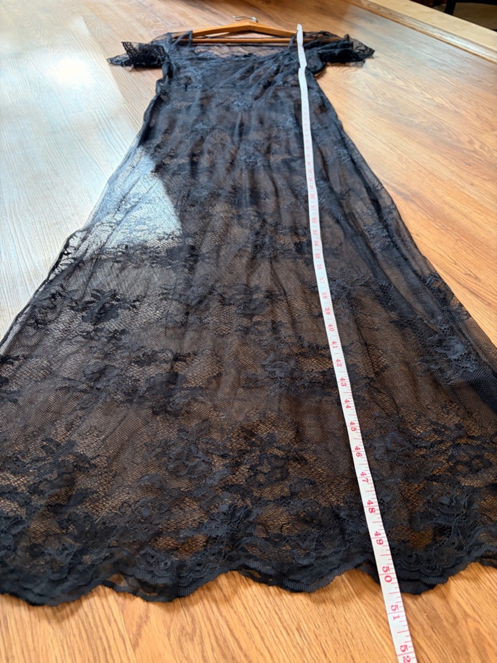 Lace Short-Sleeve Maxi Dress Layer - Picture 5 of 7
